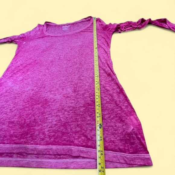 American Eagle Women's‎ L Hot Pink Long Sleeve Burnout Sheer Top - Picture 6 of 6